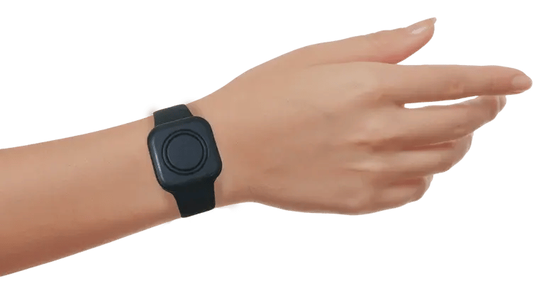 hand_with_wearable-1